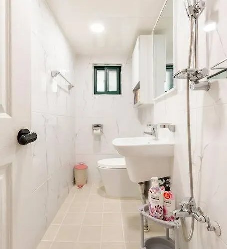 Hongdae Aron House 4*